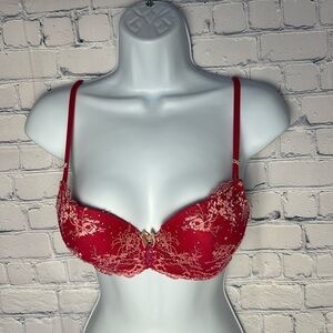 Victoria’s Secret hot pink semi push up lace bra with tiny crystals 32/B